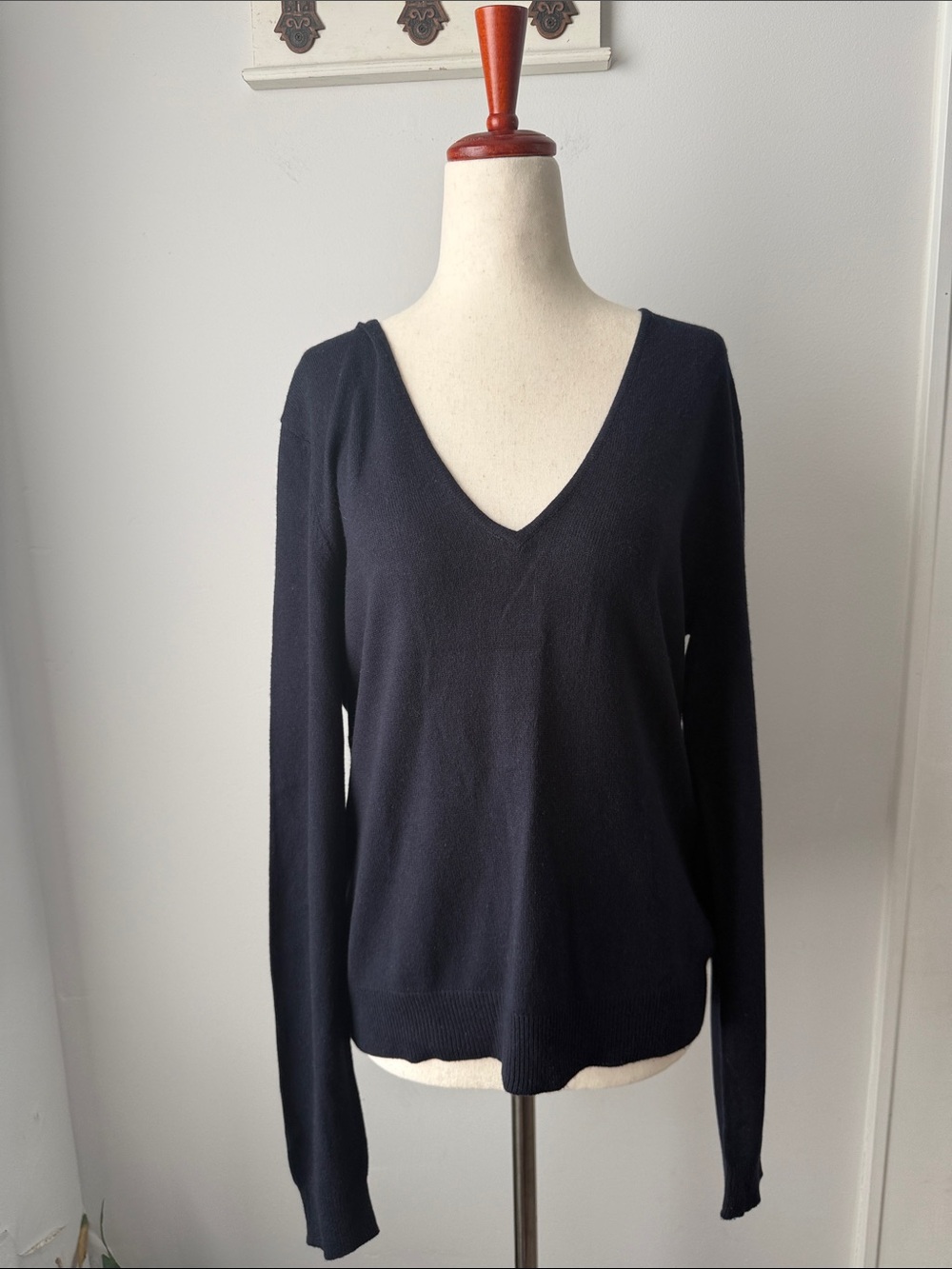 Ralph Lauren Dark Navy Blue V-Neck Sweater Women’s Silk Classic Top Size Large